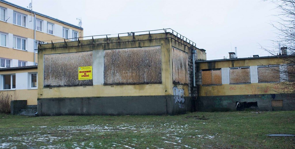 Budynek po byłej stołówce przy ul. Orneckiej 6A w Lidzbarku Warmińskim (stan z dnia 27 stycznia 2016r.)